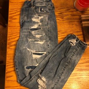 High rise American eagle ripped skinny jeans